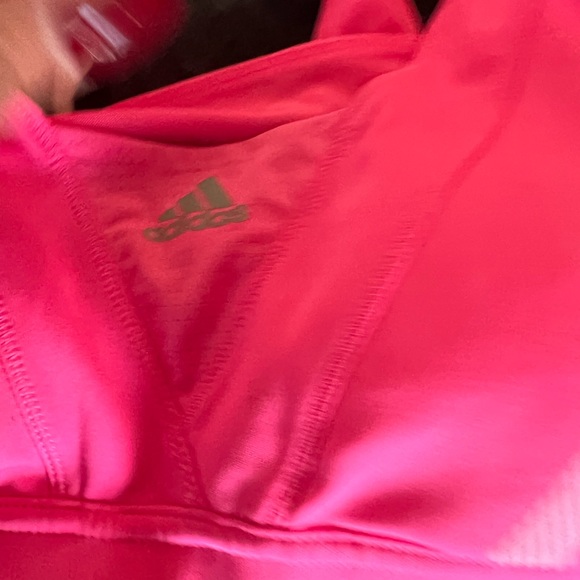 Adidas top. Use but it’s like new. Size S. - Picture 4 of 5
